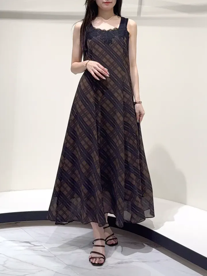 GRACE CONTINENTAL Suzuka コーディネート画像
