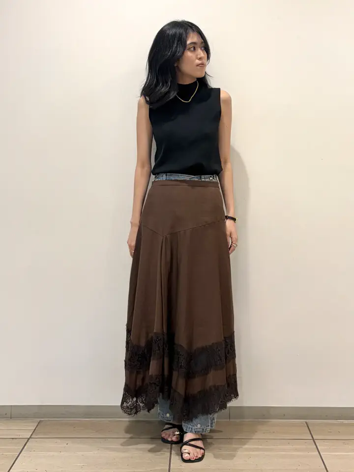 GRACE CONTINENTAL yoshi コーディネート画像