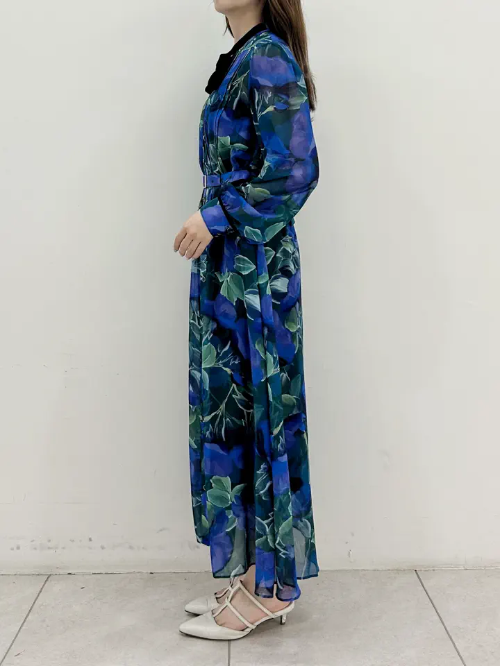 GRACE CONTINENTAL Miu Akamatsu コーディネート画像