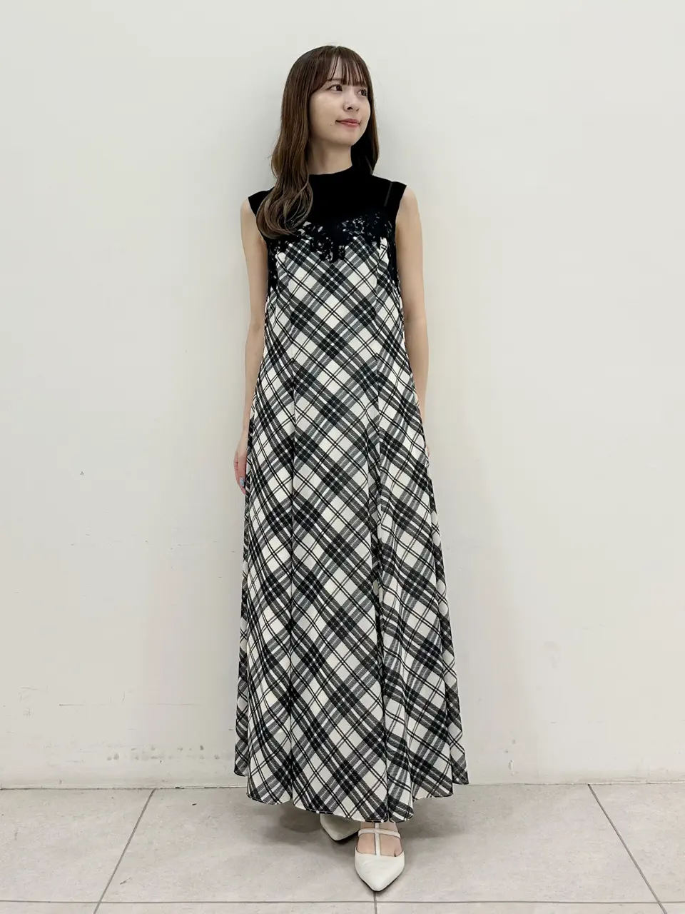 GRACE CONTINENTAL Miu Akamatsu コーディネート画像