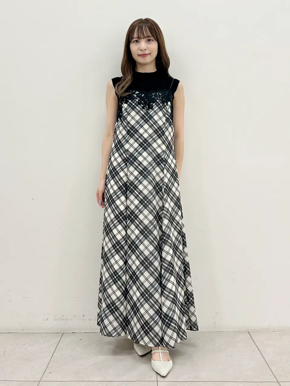 GRACE CONTINENTAL Miu Akamatsu コーディネート画像
