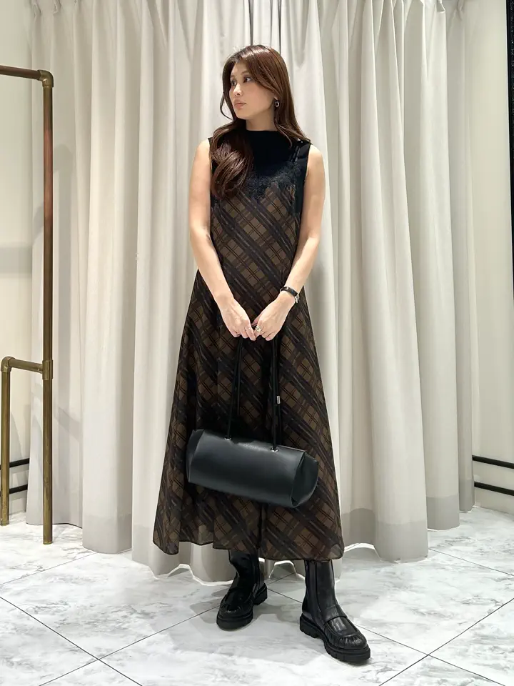 GRACE CONTINENTAL 志田　悠 コーディネート画像
