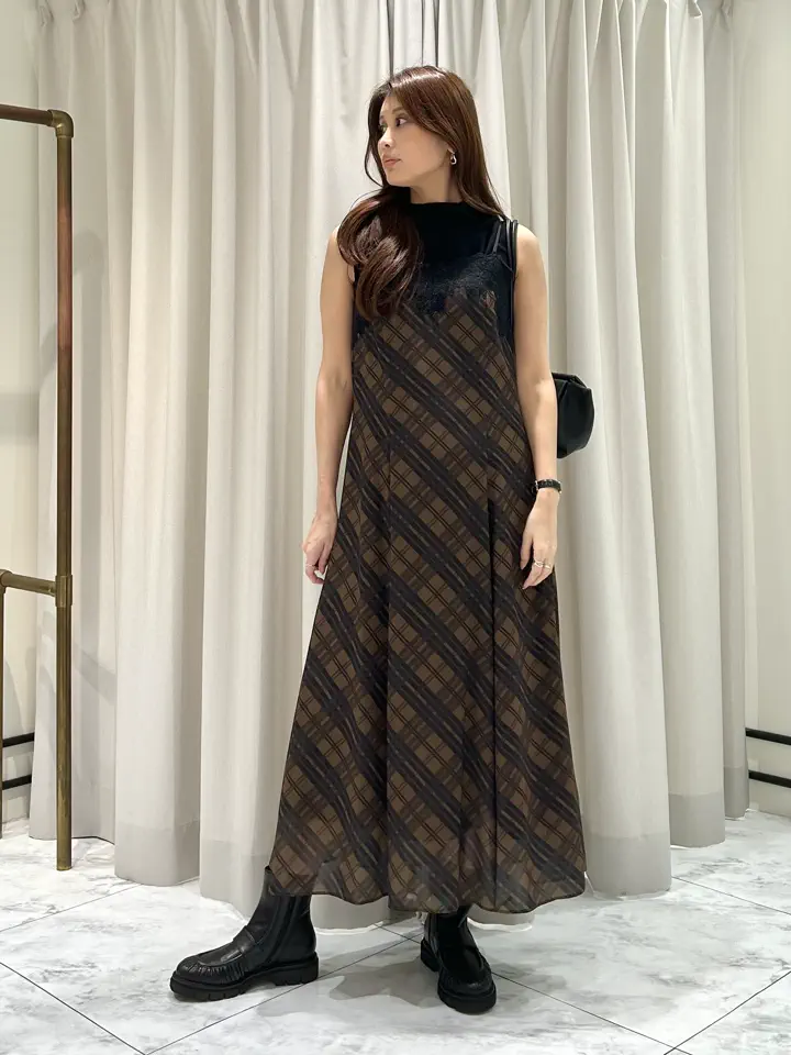 GRACE CONTINENTAL 志田　悠 コーディネート画像