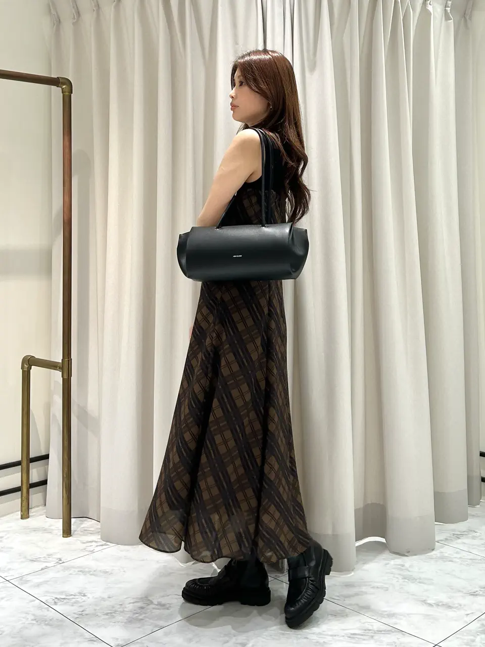 GRACE CONTINENTAL 志田　悠 コーディネート画像