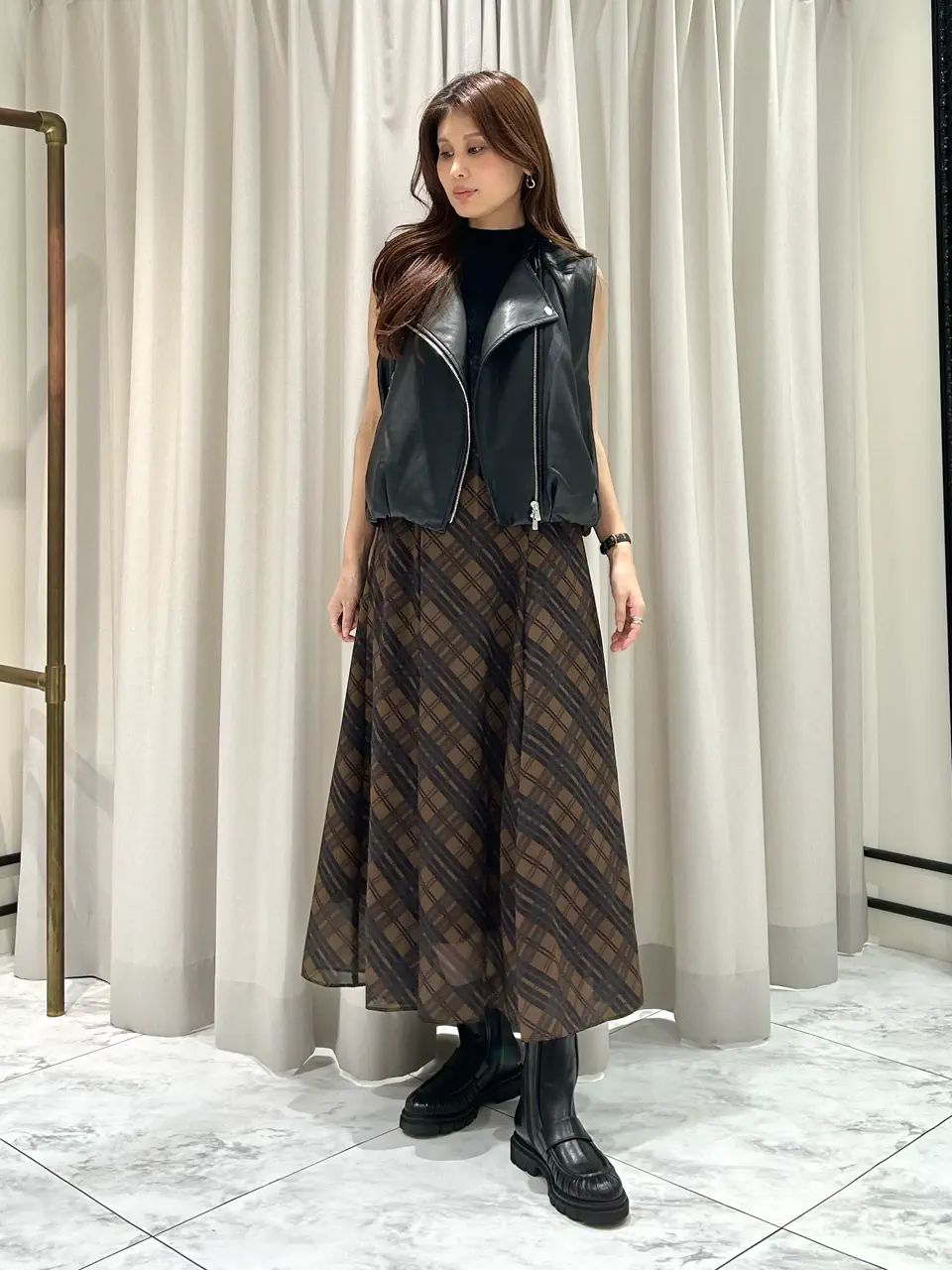 GRACE CONTINENTAL 志田　悠 コーディネート画像