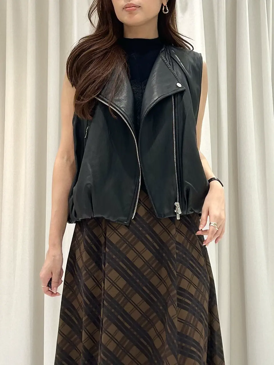 GRACE CONTINENTAL 志田　悠 コーディネート画像