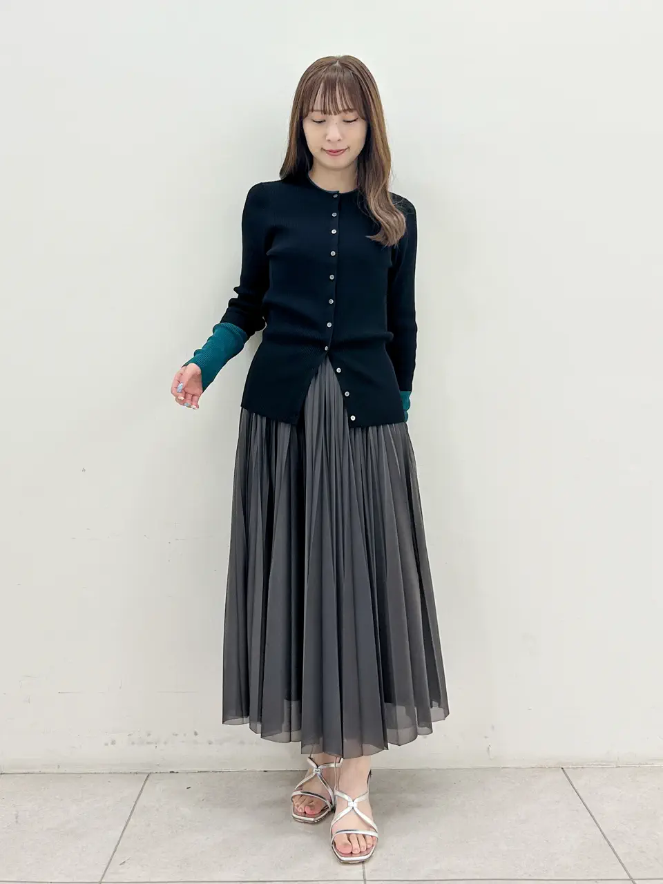  Miu Akamatsu コーディネート画像