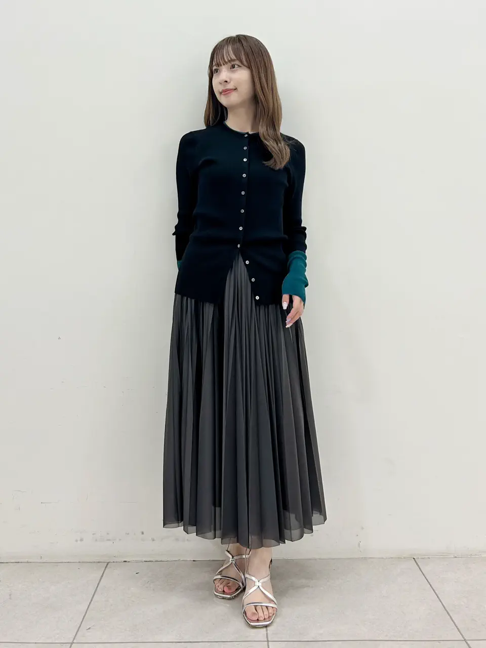 GRACE CONTINENTAL Miu Akamatsu コーディネート画像