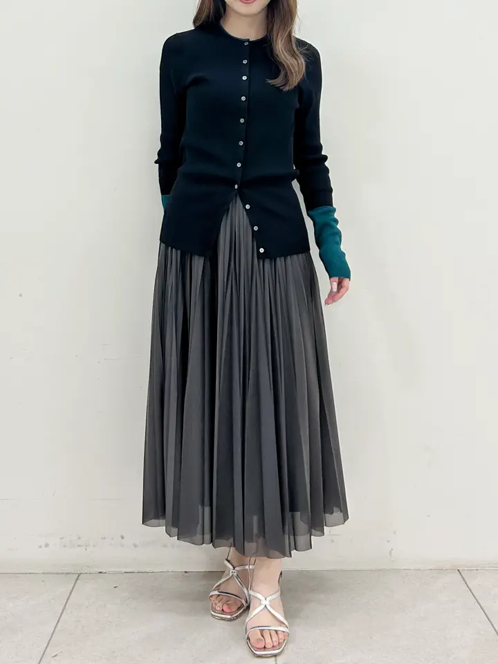 GRACE CONTINENTAL Miu Akamatsu コーディネート画像