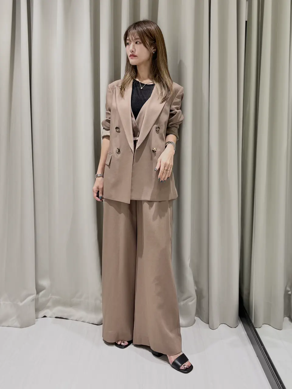 GRACE CONTINENTAL A.Kameyama コーディネート画像