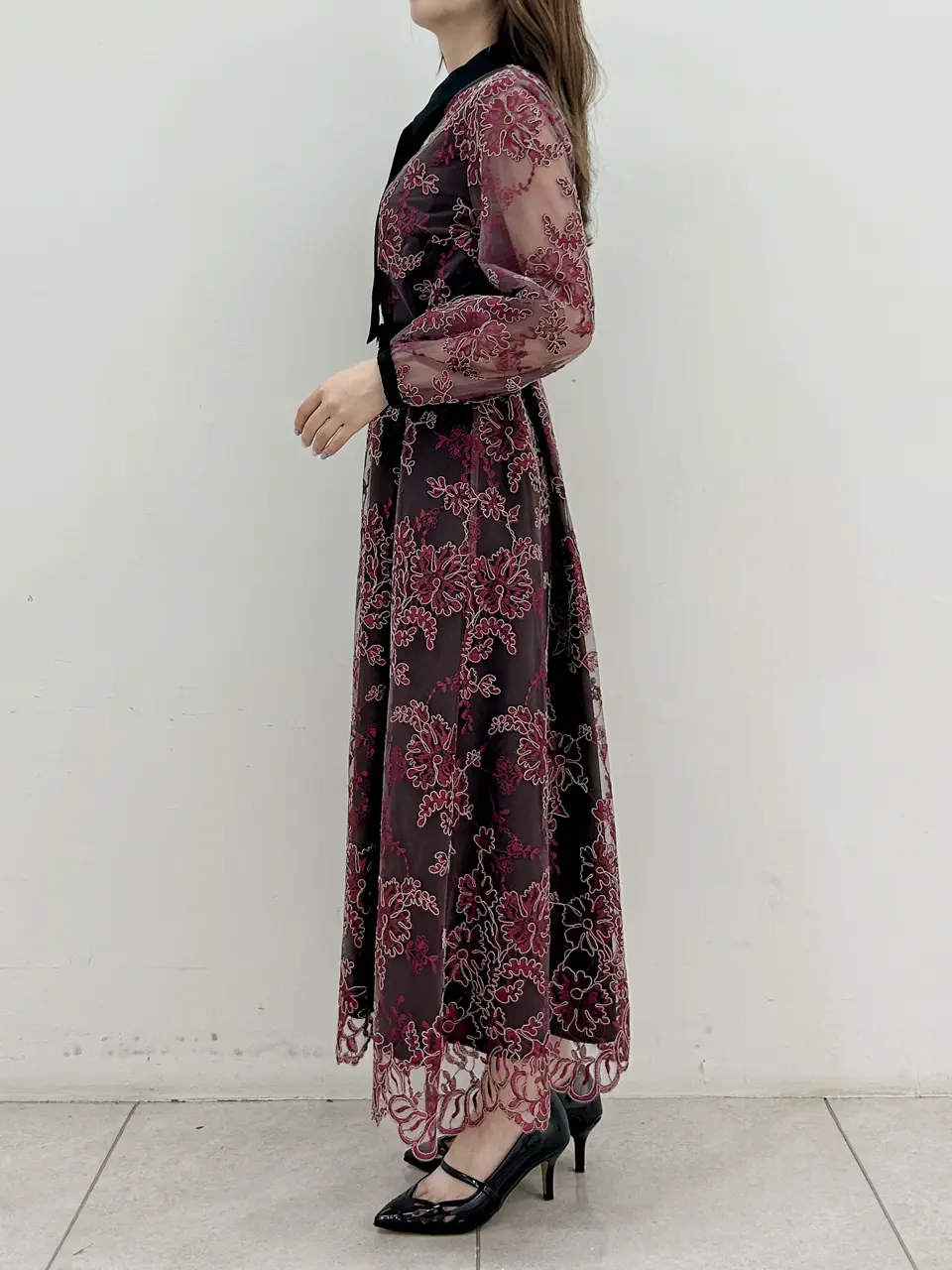 GRACE CONTINENTAL Miu Akamatsu コーディネート画像