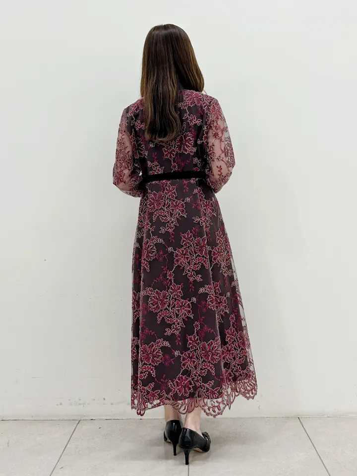 GRACE CONTINENTAL Miu Akamatsu コーディネート画像