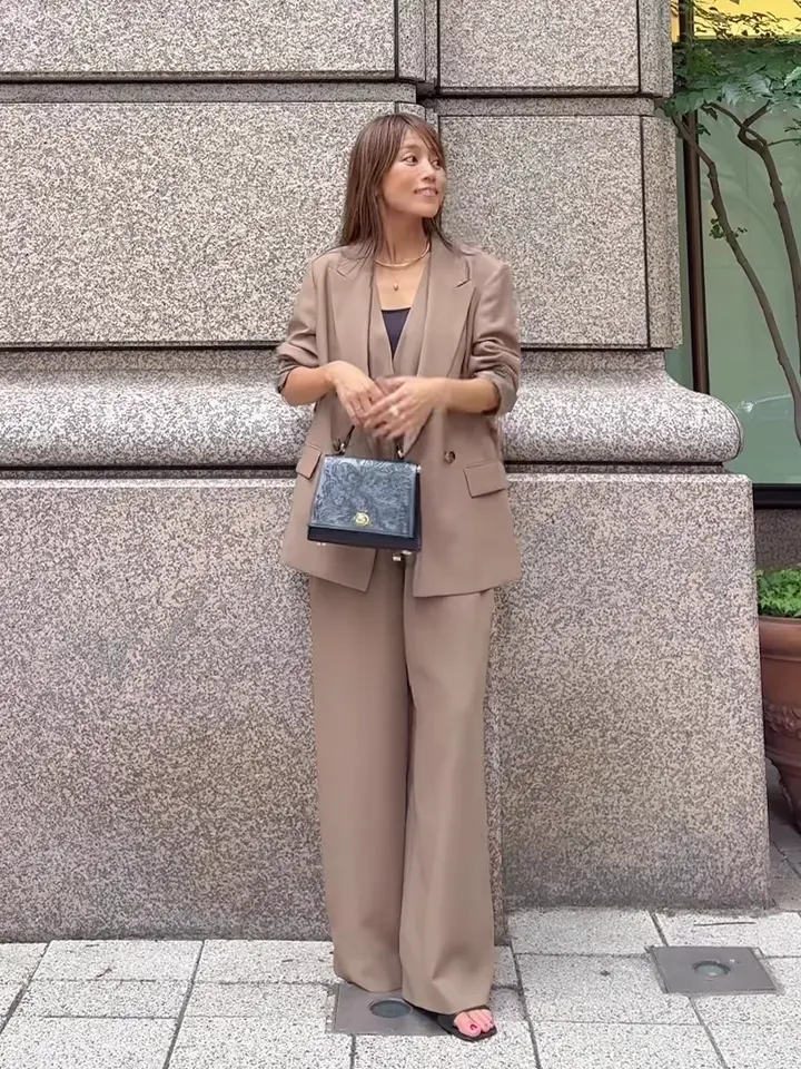 GRACE CONTINENTAL yukimi yonee コーディネート画像