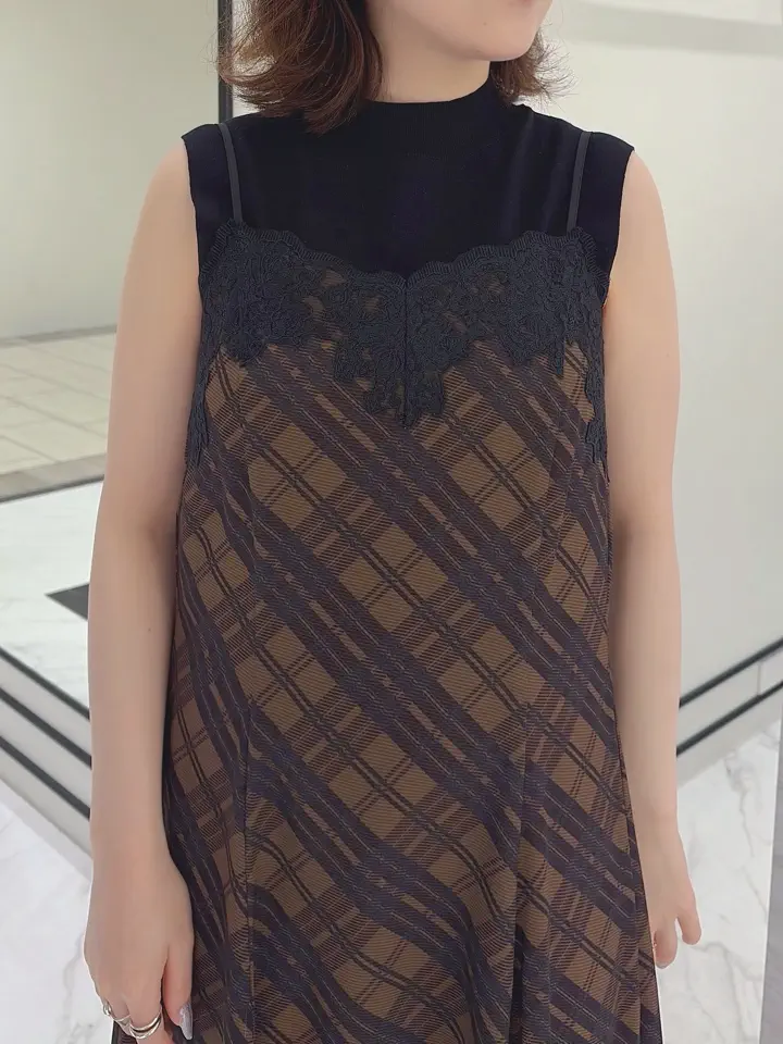 GRACE CONTINENTAL SASAKI コーディネート画像
