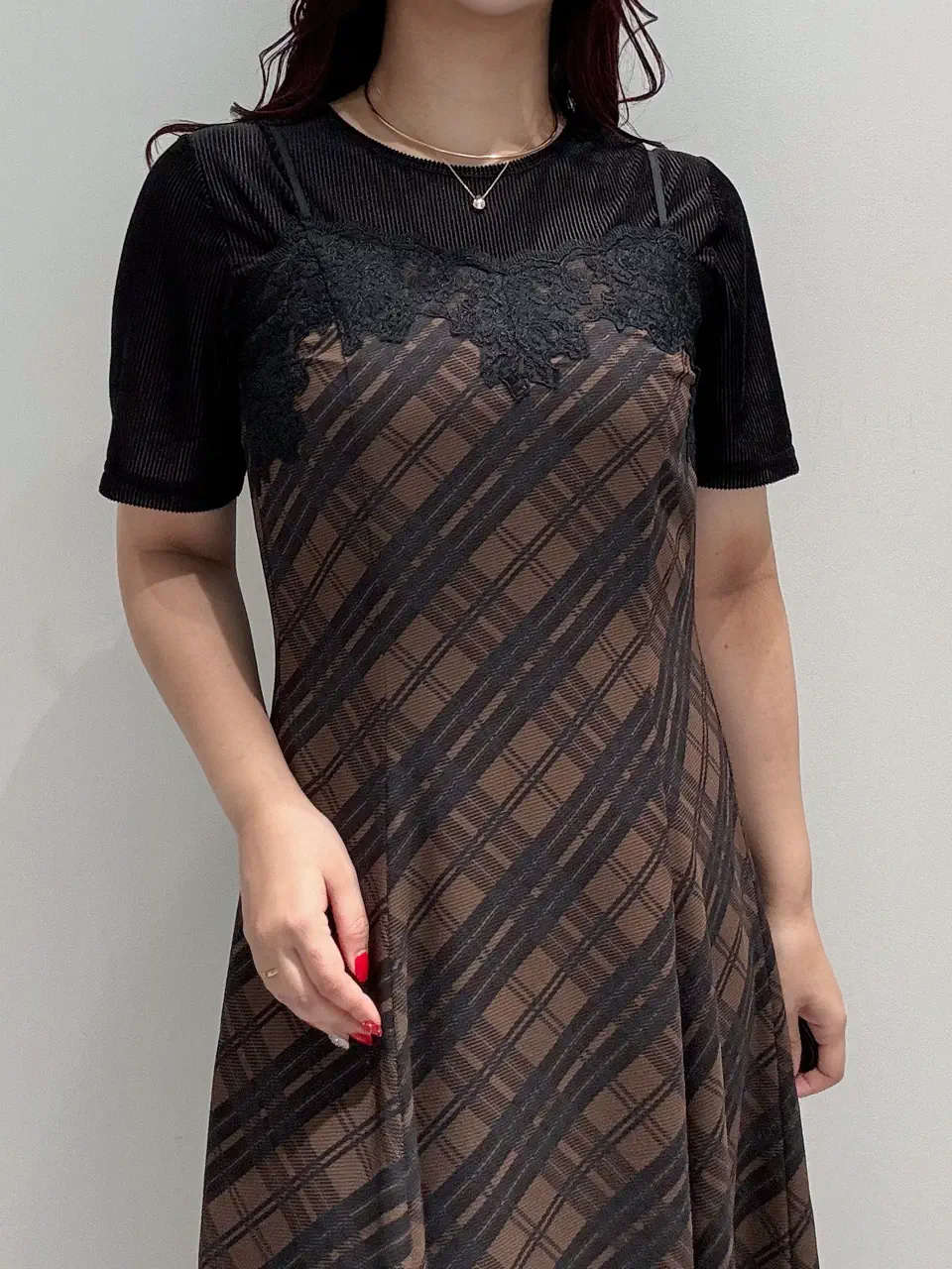 GRACE CONTINENTAL MOMOKO コーディネート画像
