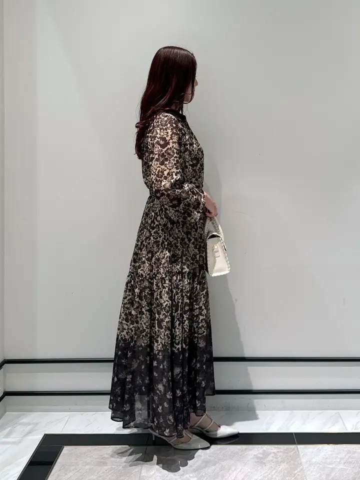 GRACE CONTINENTAL MOMOKO コーディネート画像