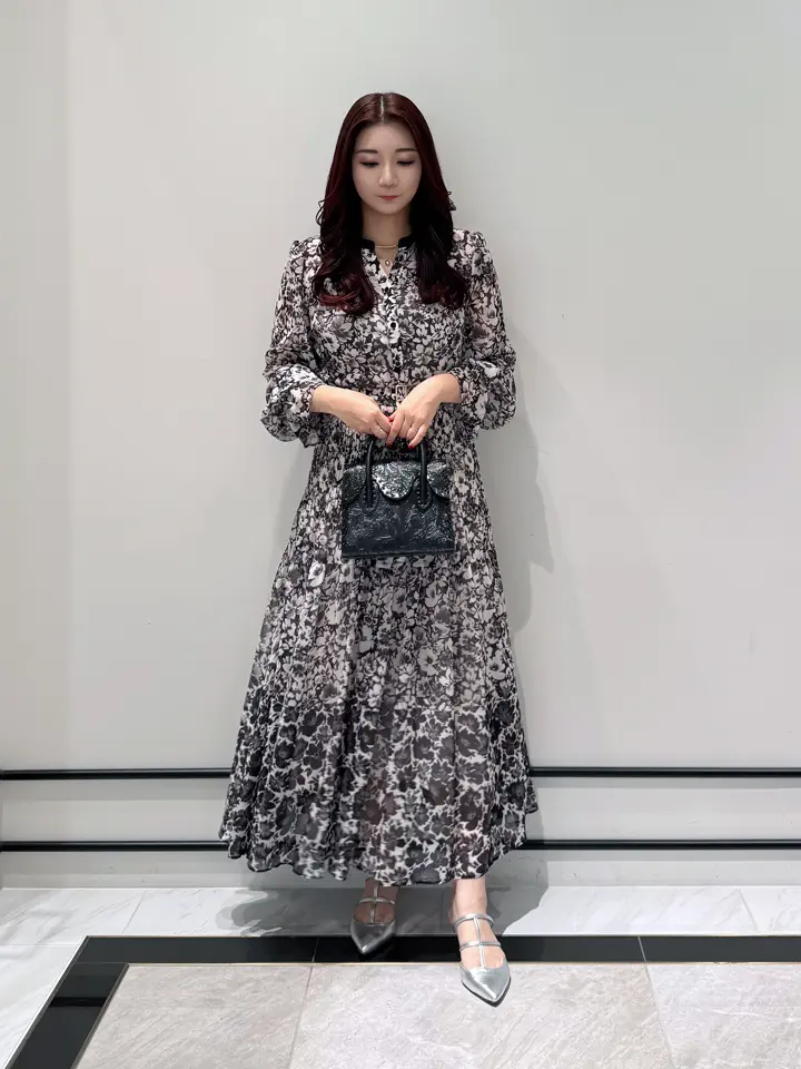 GRACE CONTINENTAL MOMOKO コーディネート画像