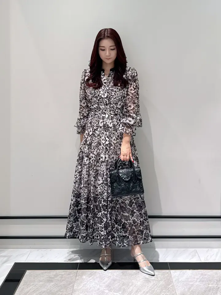 GRACE CONTINENTAL MOMOKO コーディネート画像