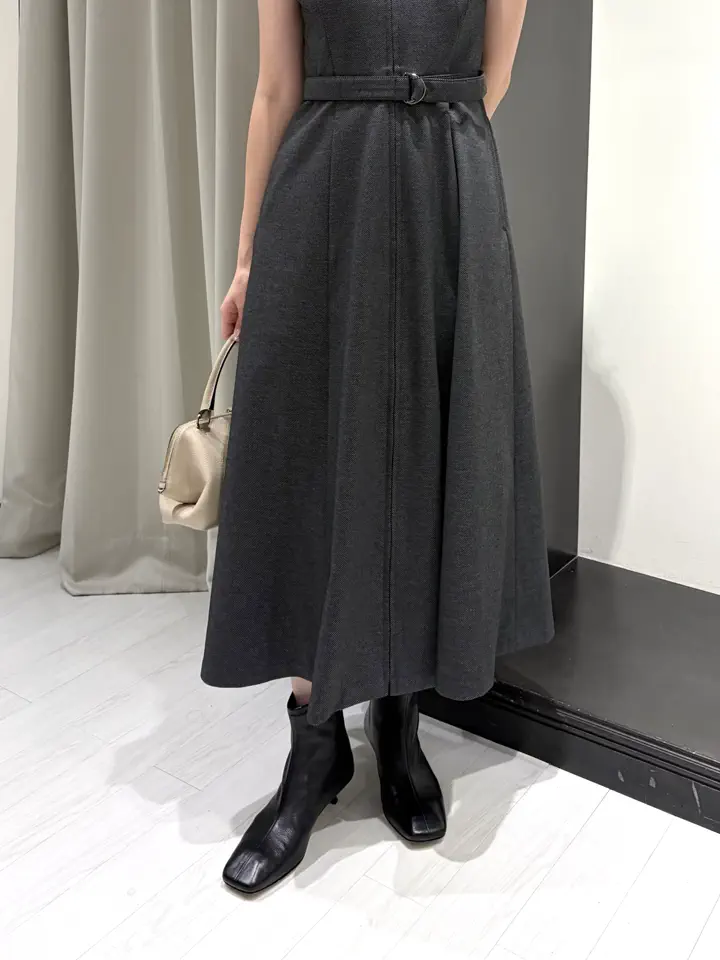 GRACE CONTINENTAL kobayashi コーディネート画像