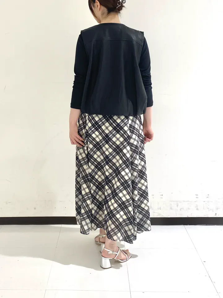 GRACE CONTINENTAL MIKIHO コーディネート画像