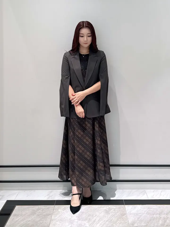 GRACE CONTINENTAL MOMOKO コーディネート画像
