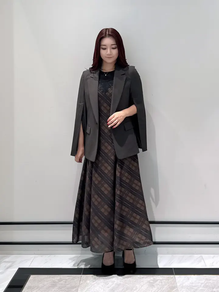 GRACE CONTINENTAL MOMOKO コーディネート画像