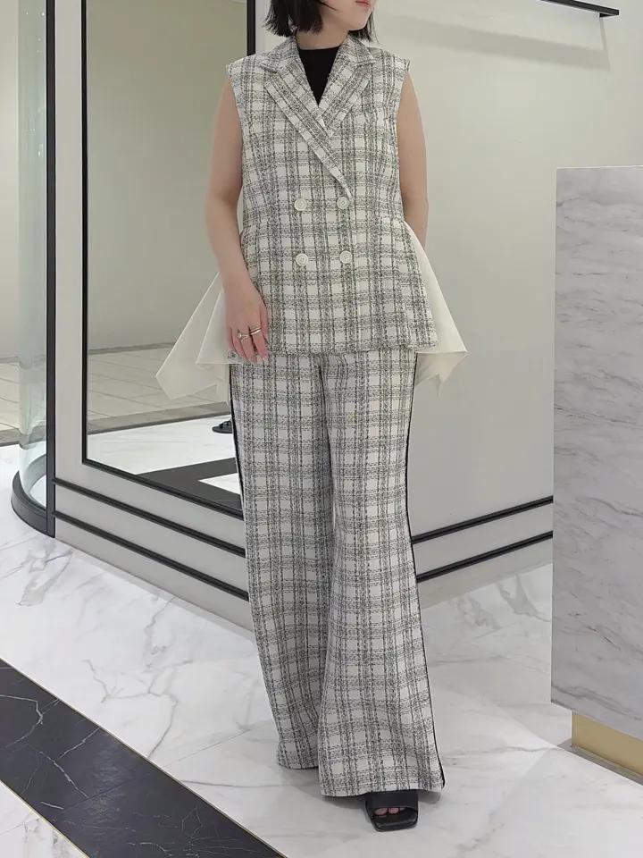 GRACE CONTINENTAL SASAKI コーディネート画像