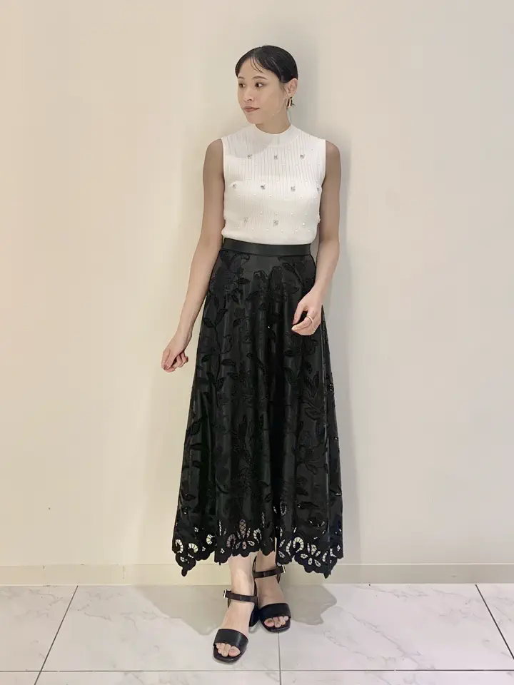 GRACE CONTINENTAL haruka iwasaki コーディネート画像