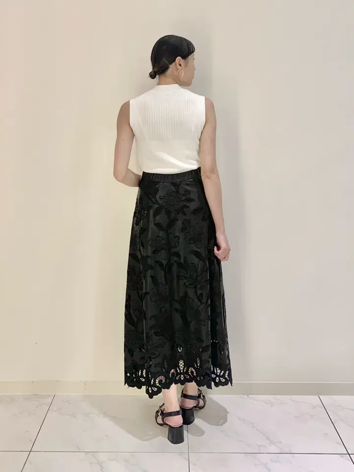 GRACE CONTINENTAL haruka iwasaki コーディネート画像