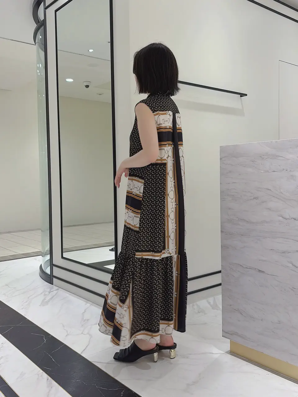 GRACE CONTINENTAL SASAKI コーディネート画像