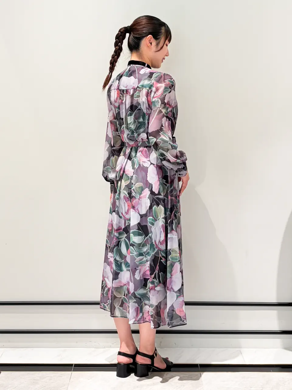 GRACE CONTINENTAL CHISAKO.S コーディネート画像