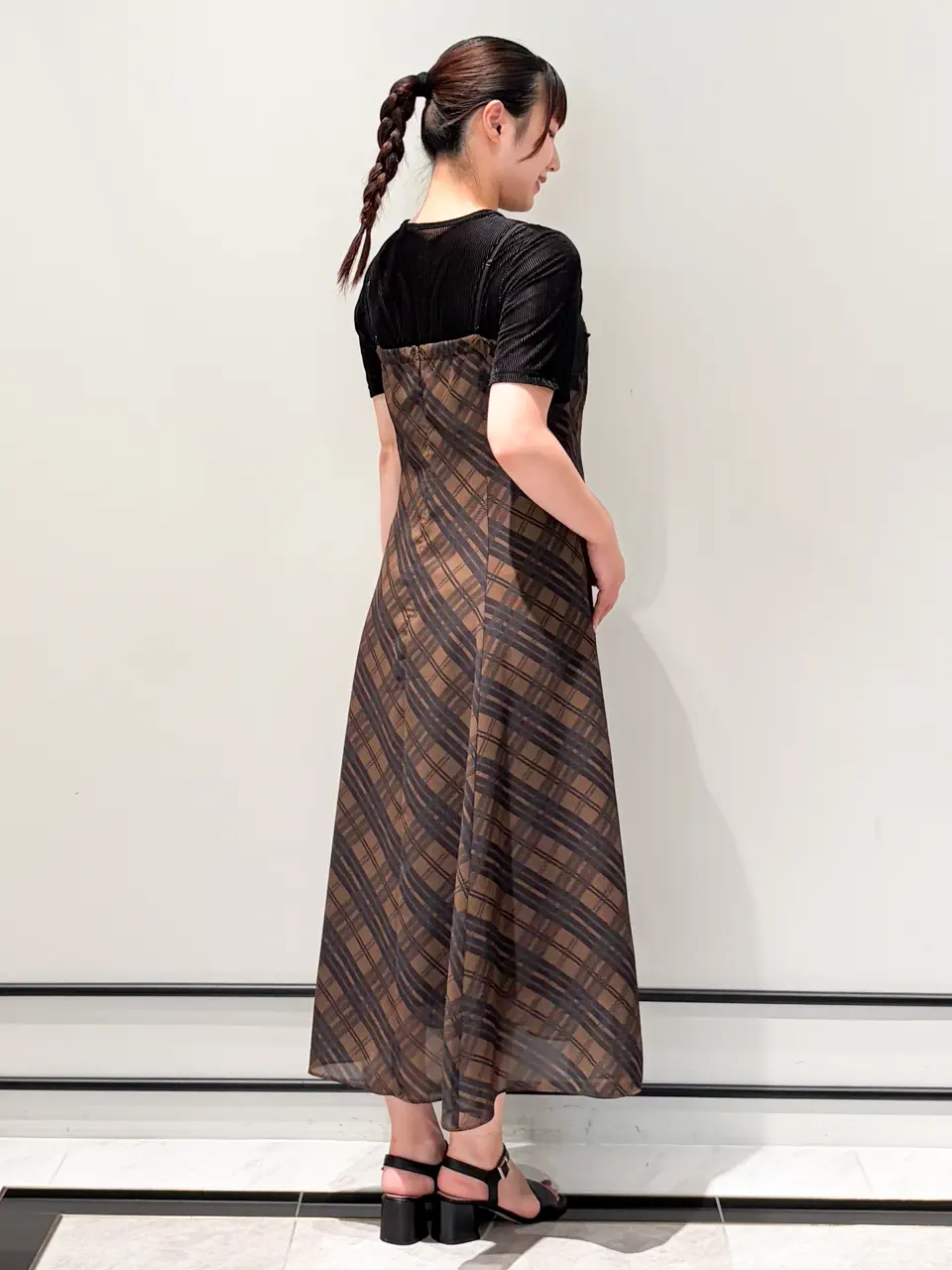 GRACE CONTINENTAL CHISAKO.S コーディネート画像