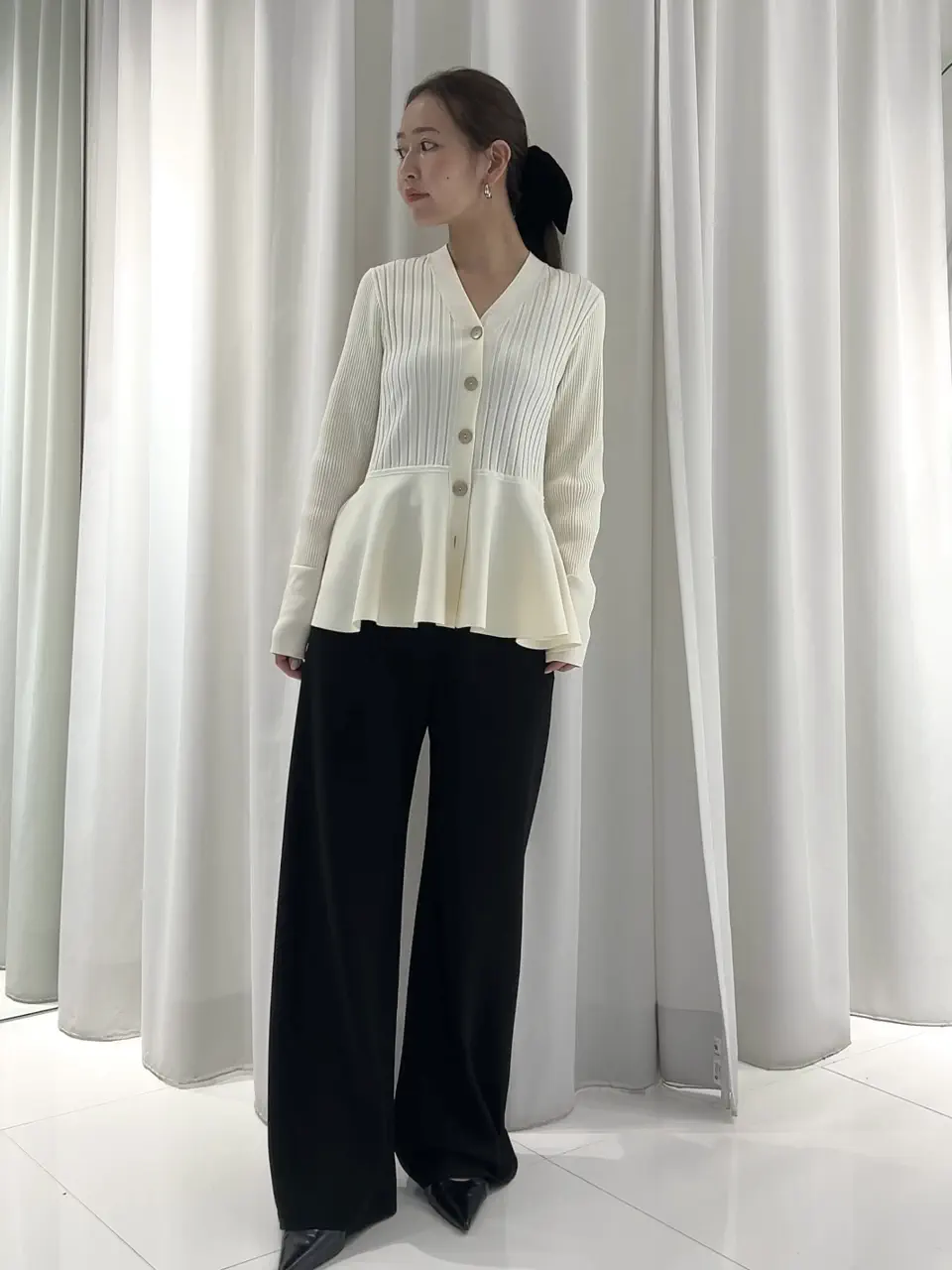  ERINA KATO コーディネート画像