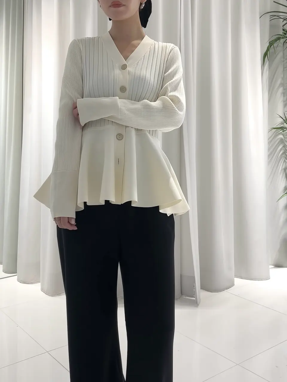 GRACE CONTINENTAL ERINA KATO コーディネート画像