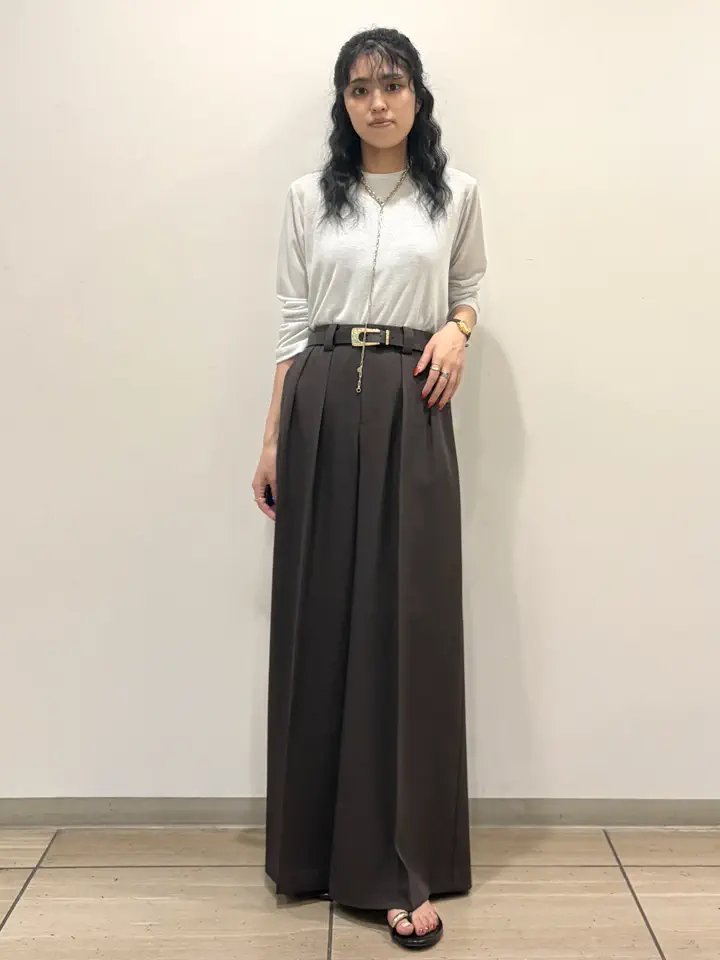 GRACE CONTINENTAL yoshi コーディネート画像