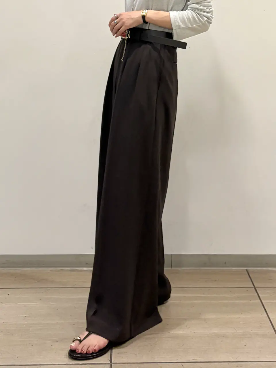 GRACE CONTINENTAL yoshi コーディネート画像