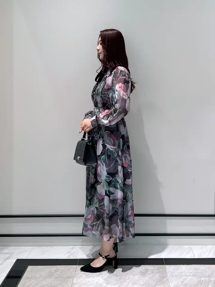 GRACE CONTINENTAL MOMOKO コーディネート画像
