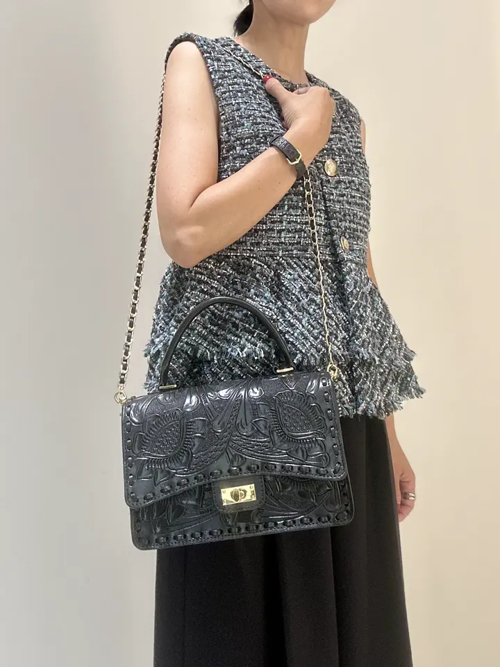 GRACE CONTINENTAL 尾田亜沙美 コーディネート画像