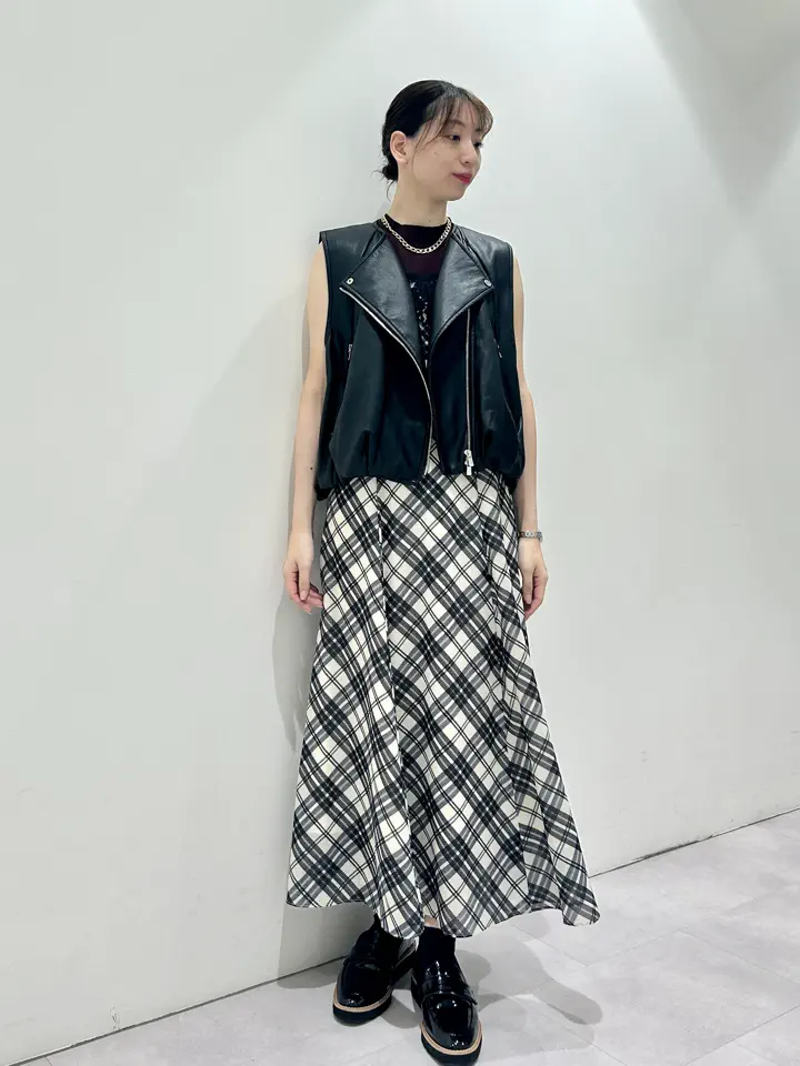 GRACE CONTINENTAL eri コーディネート画像