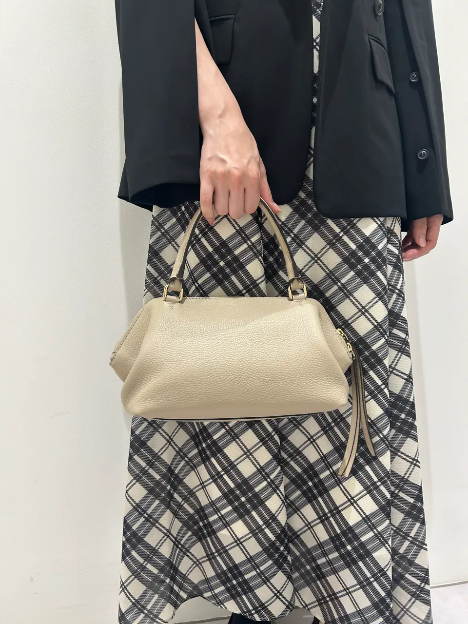 GRACE CONTINENTAL eri コーディネート画像