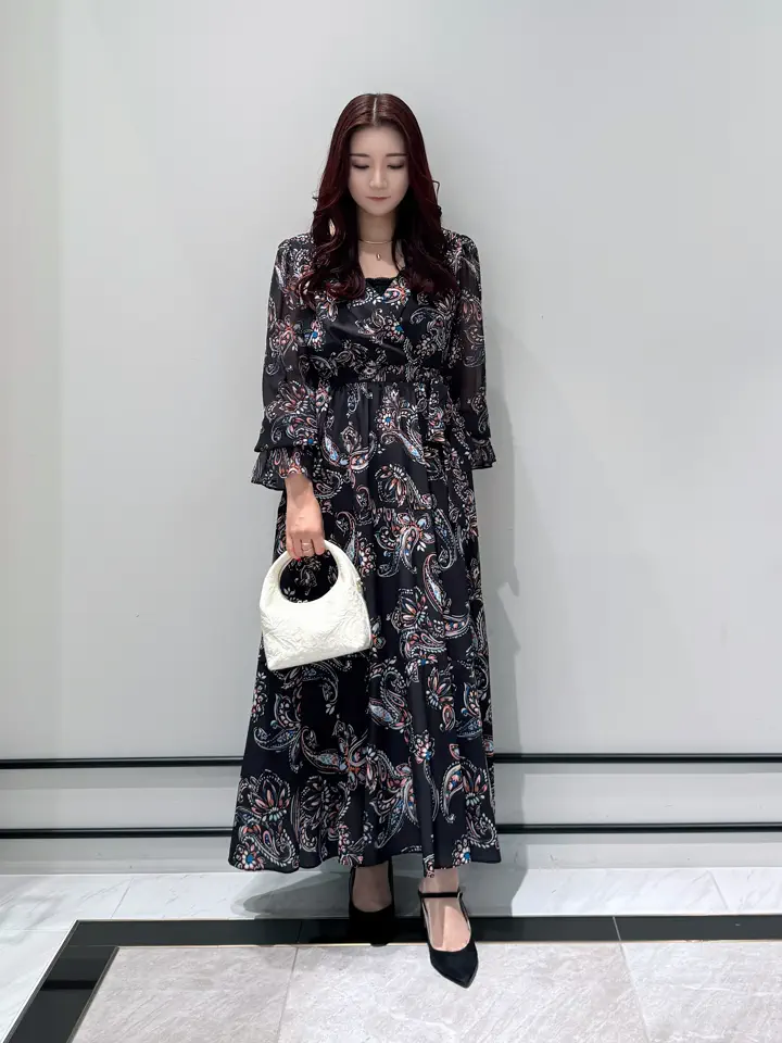 GRACE CONTINENTAL MOMOKO コーディネート画像