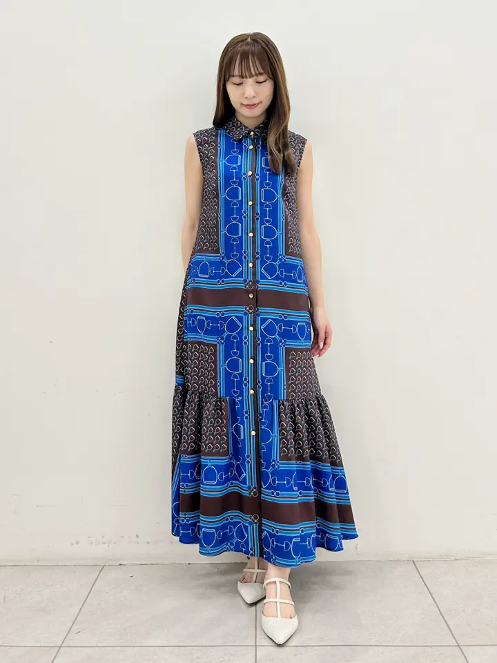GRACE CONTINENTAL Miu Akamatsu コーディネート画像