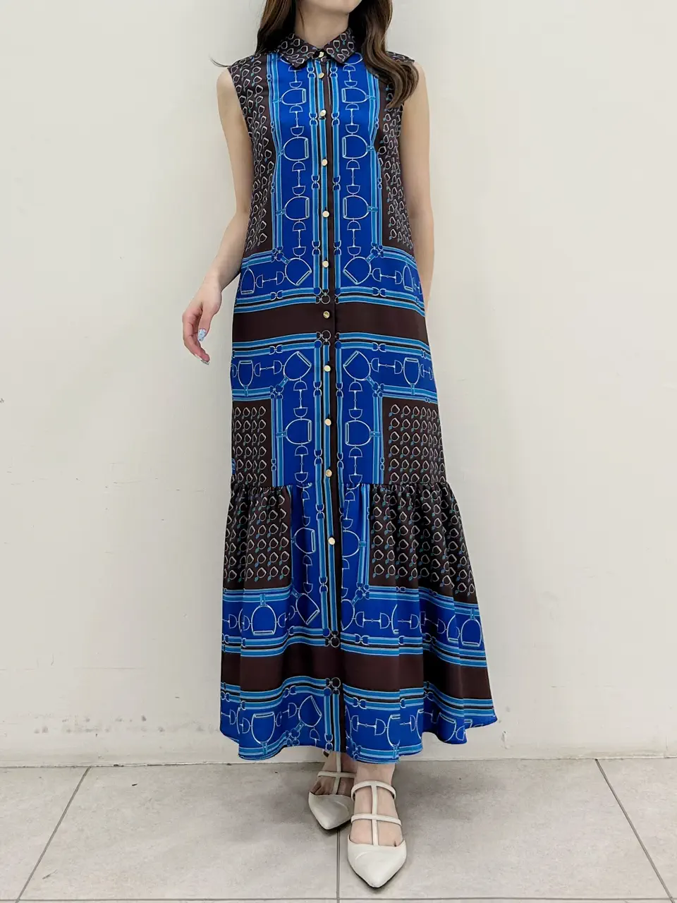 GRACE CONTINENTAL Miu Akamatsu コーディネート画像