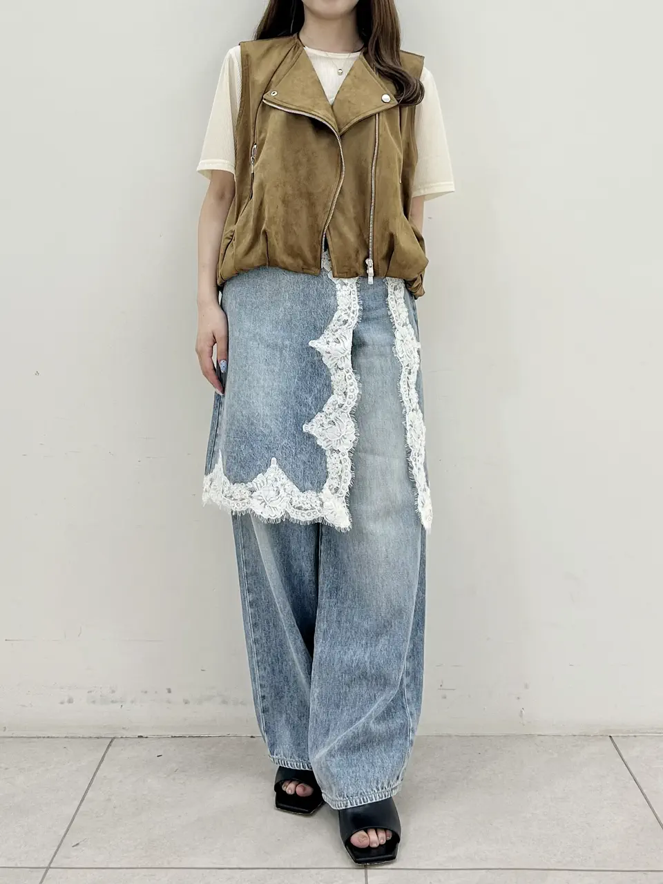 GRACE CONTINENTAL Miu Akamatsu コーディネート画像