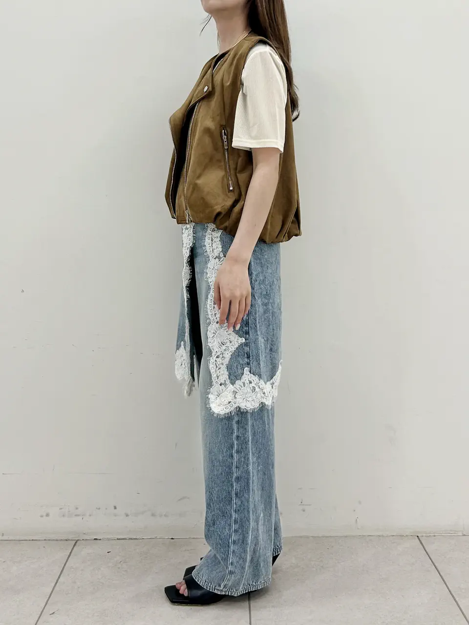 GRACE CONTINENTAL Miu Akamatsu コーディネート画像