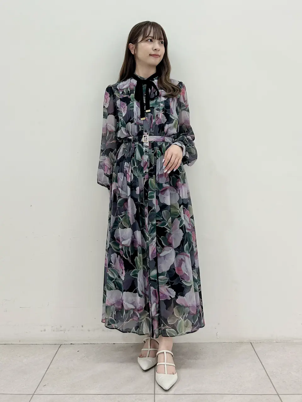 GRACE CONTINENTAL Miu Akamatsu コーディネート画像