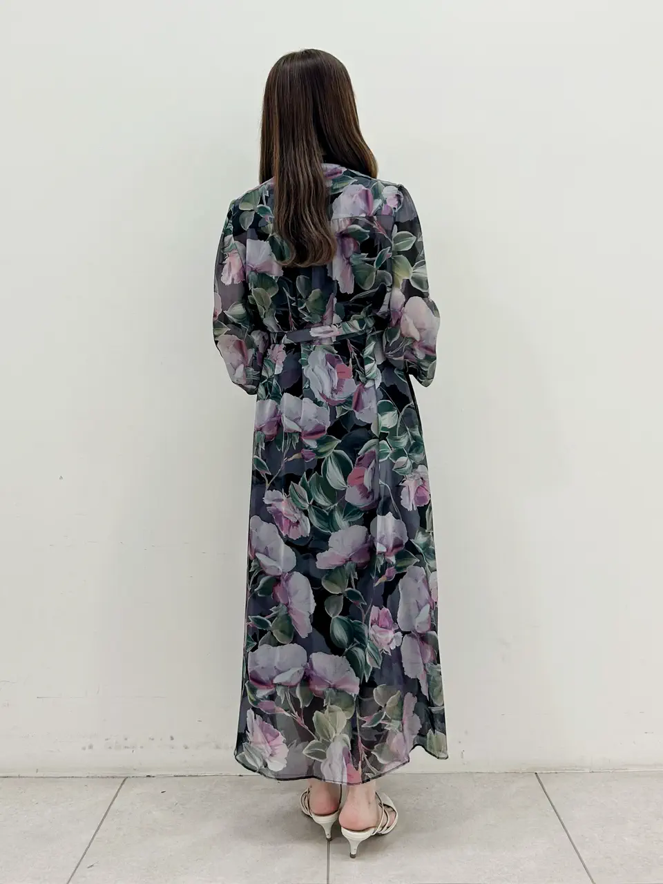 GRACE CONTINENTAL Miu Akamatsu コーディネート画像