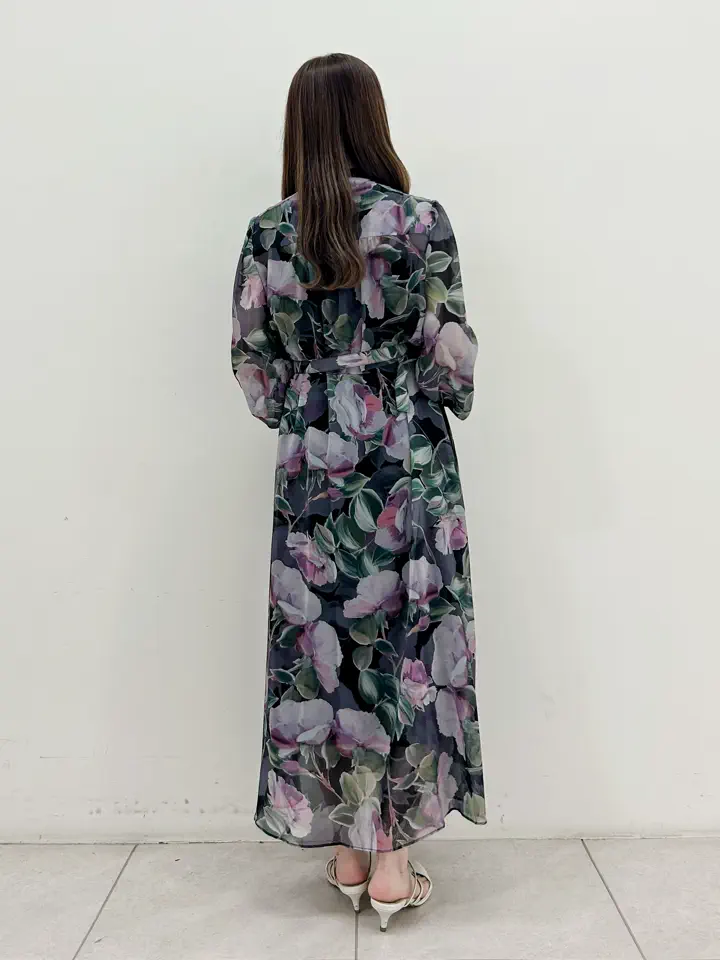 GRACE CONTINENTAL Miu Akamatsu コーディネート画像