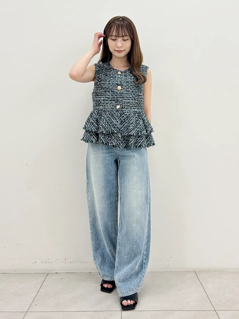 GRACE CONTINENTAL Miu Akamatsu コーディネート画像
