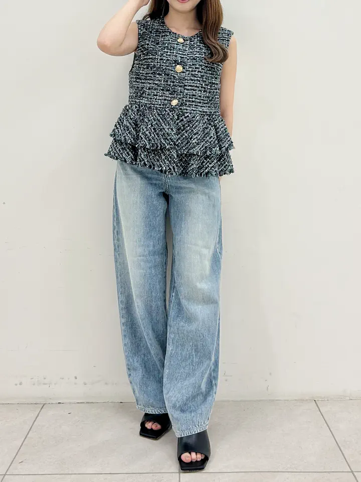 GRACE CONTINENTAL Miu Akamatsu コーディネート画像